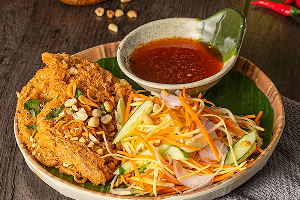 Gỏi xoài cá trê 