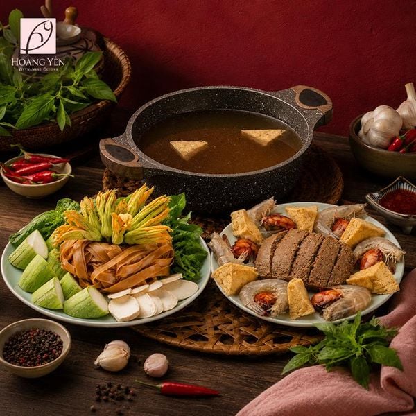  Lẩu riêu cua đồng Nam Bộ 
