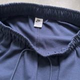  Quần short Nike logo thêu 