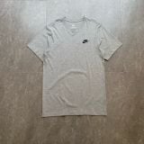  Áo thun nike club logo thêu ngực trái AR4997 