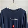  Áo thun CK basic logo giữa 