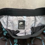  Quần Nike running gym Equip FV9616-015 chữ xanh 