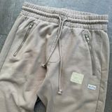  KITH (182) size 28 