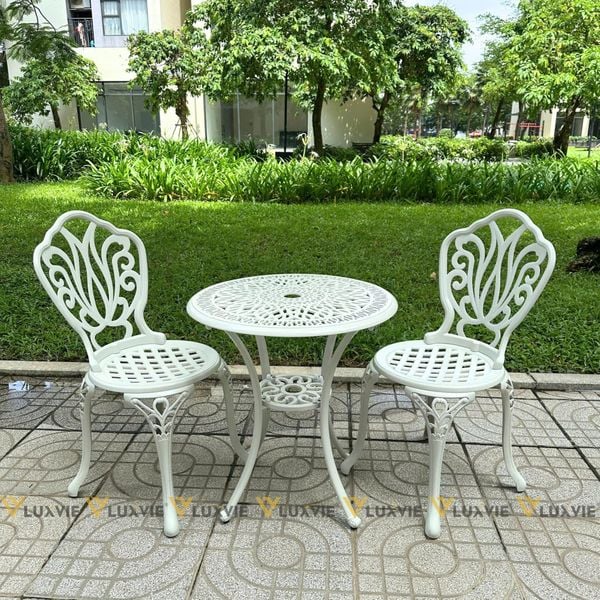 Bàn sân vườn LU6235T (không gồm ghế)