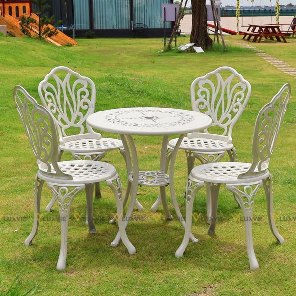 Bàn sân vườn LU6161 (không gồm ghế)