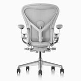 Ghế công thái học Herman Miller Aeron khung nhôm chân nhôm