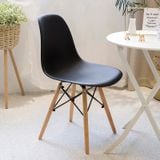 Ghế nhựa PP chân gỗ giằng sắt DPA09