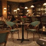 bàn ghế cafe ngoài trời