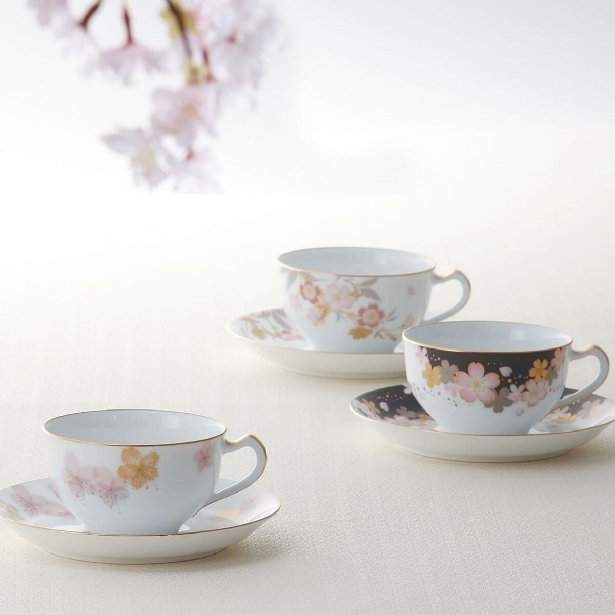  Chén trà (tách trà) "Yuzen Sakura" dung tích 235 ml kèm đĩa lót sứ Nhật Bản | Sakura Series A682-2 - 1C 