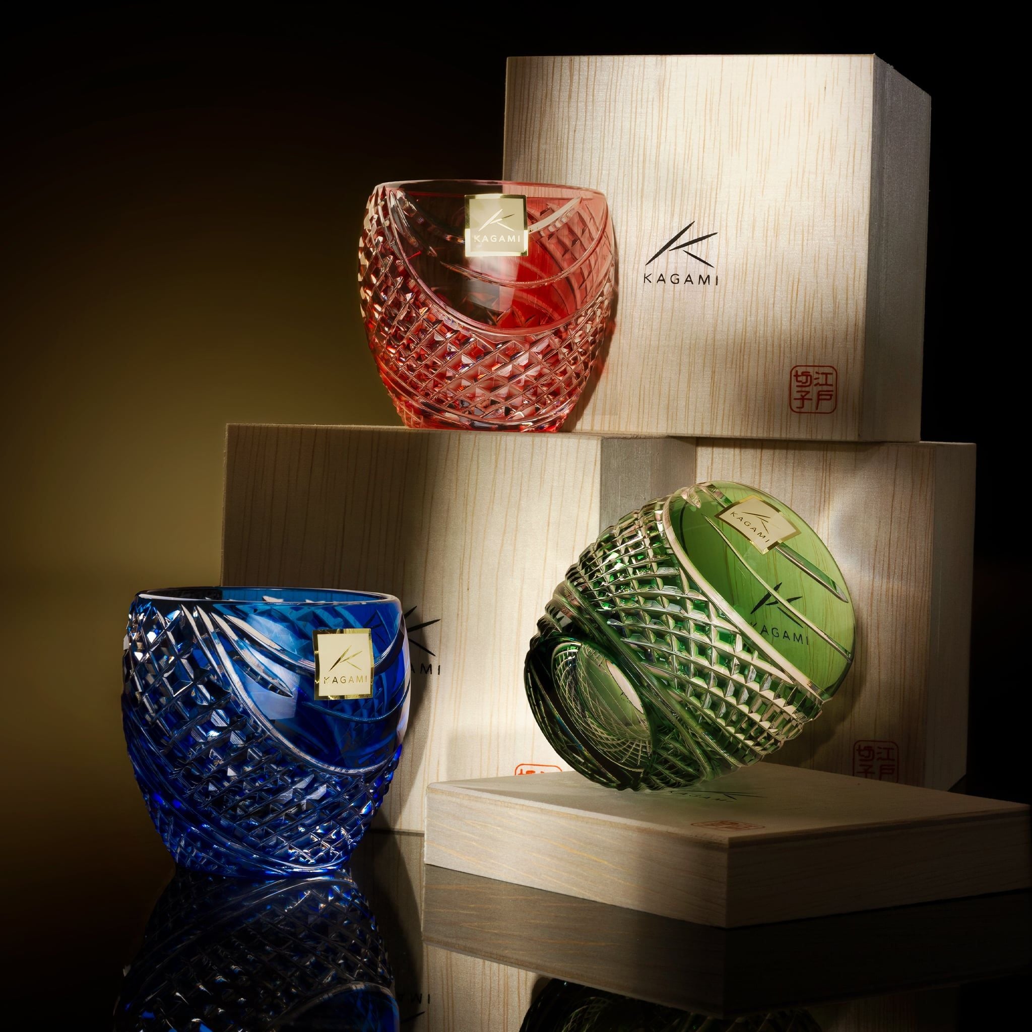  Ly pha lê sake Edo Kiriko “Fish scales strip" 80ml màu đỏ | Kagami Crystal T535 - 2044-CAU 