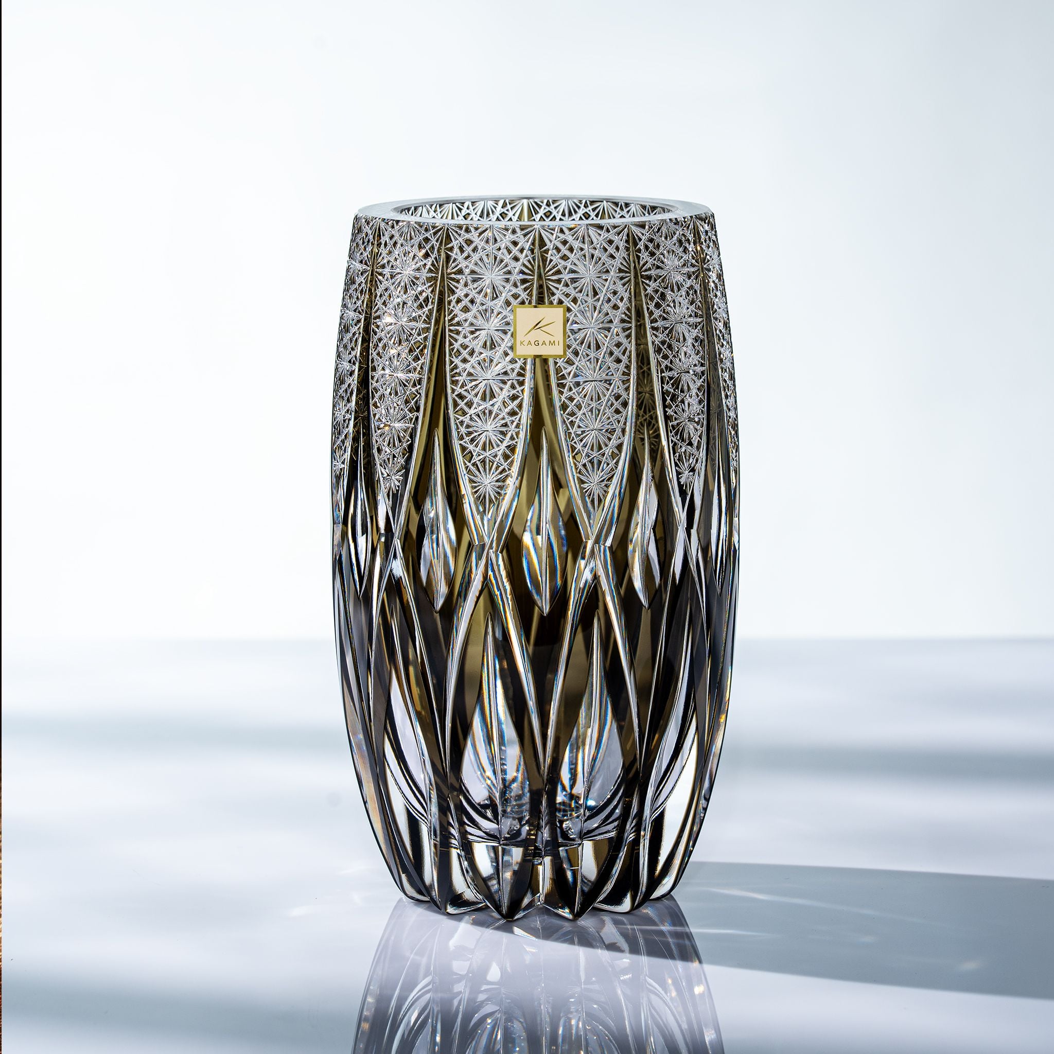  Bình hoa (lọ hoa) pha lê 'RuRu' 20,6cm màu xanh trà được chế tác bởi nghệ nhân Tatsuya Nemoto | Kagami Crystal F684 - 3037-BLK 