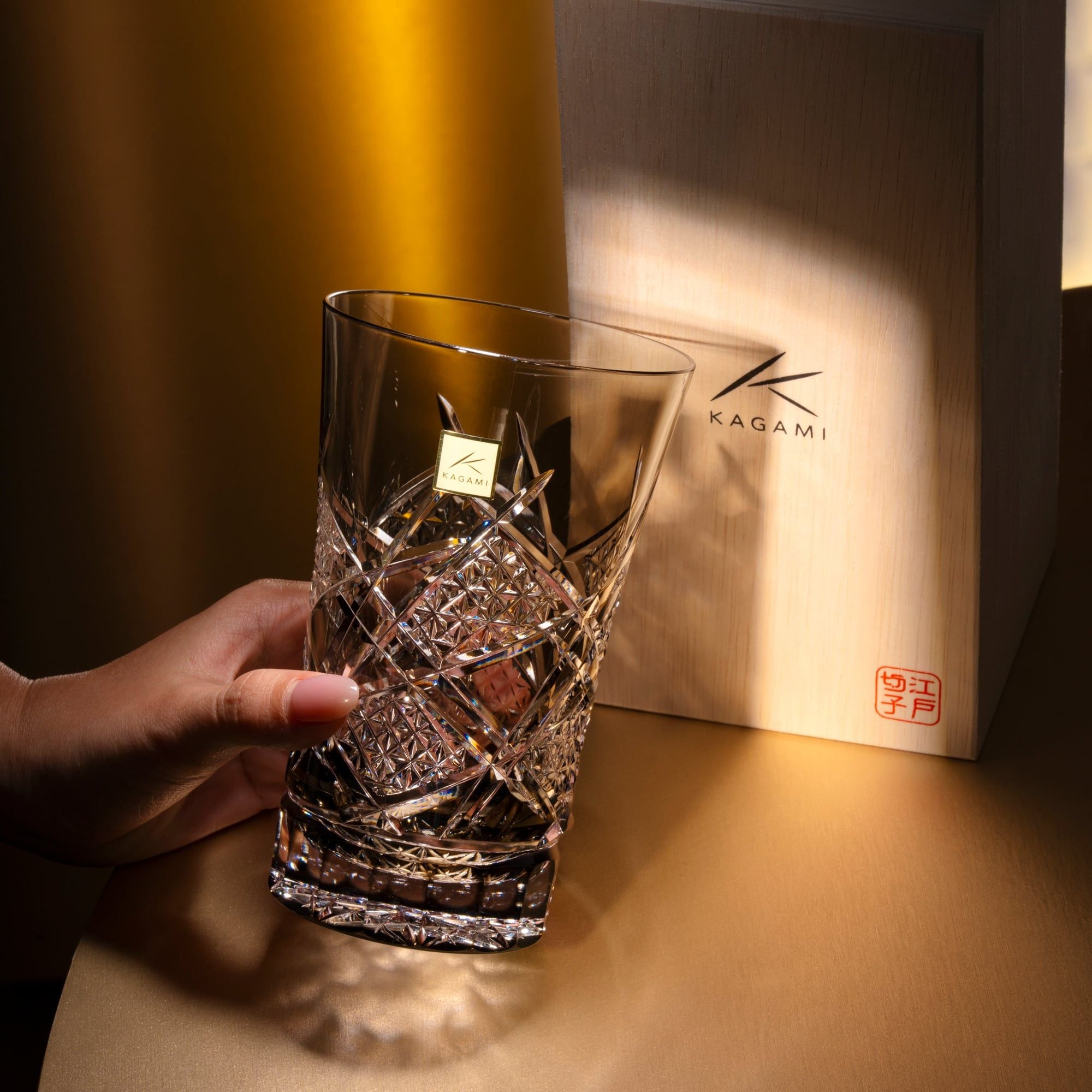  Ly (cốc) pha lê tumbler uống bia Edo Kiriko 'Ishigaki' 400ml màu trà | Kagami T778 - 3029-BLK 