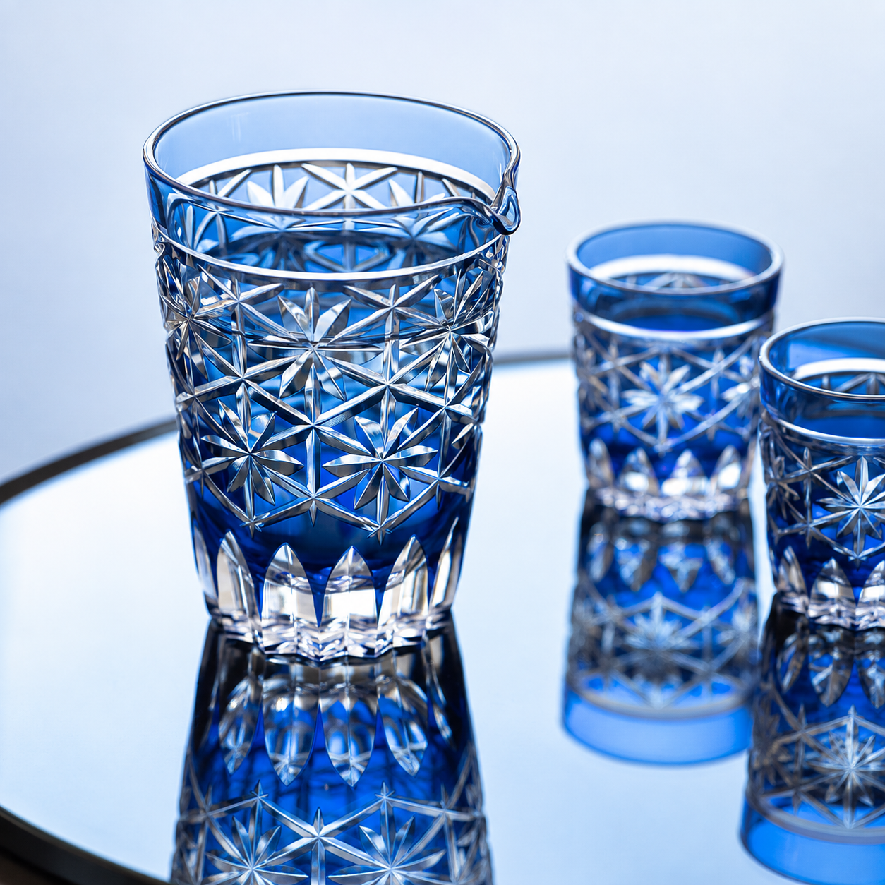  Bộ bình pha lê và ly uống rượu sake họa tiết Edo Kiriko 'Hoshika' 03 món màu xanh cobalt | Kagami JPS72 - 3003-CCB 