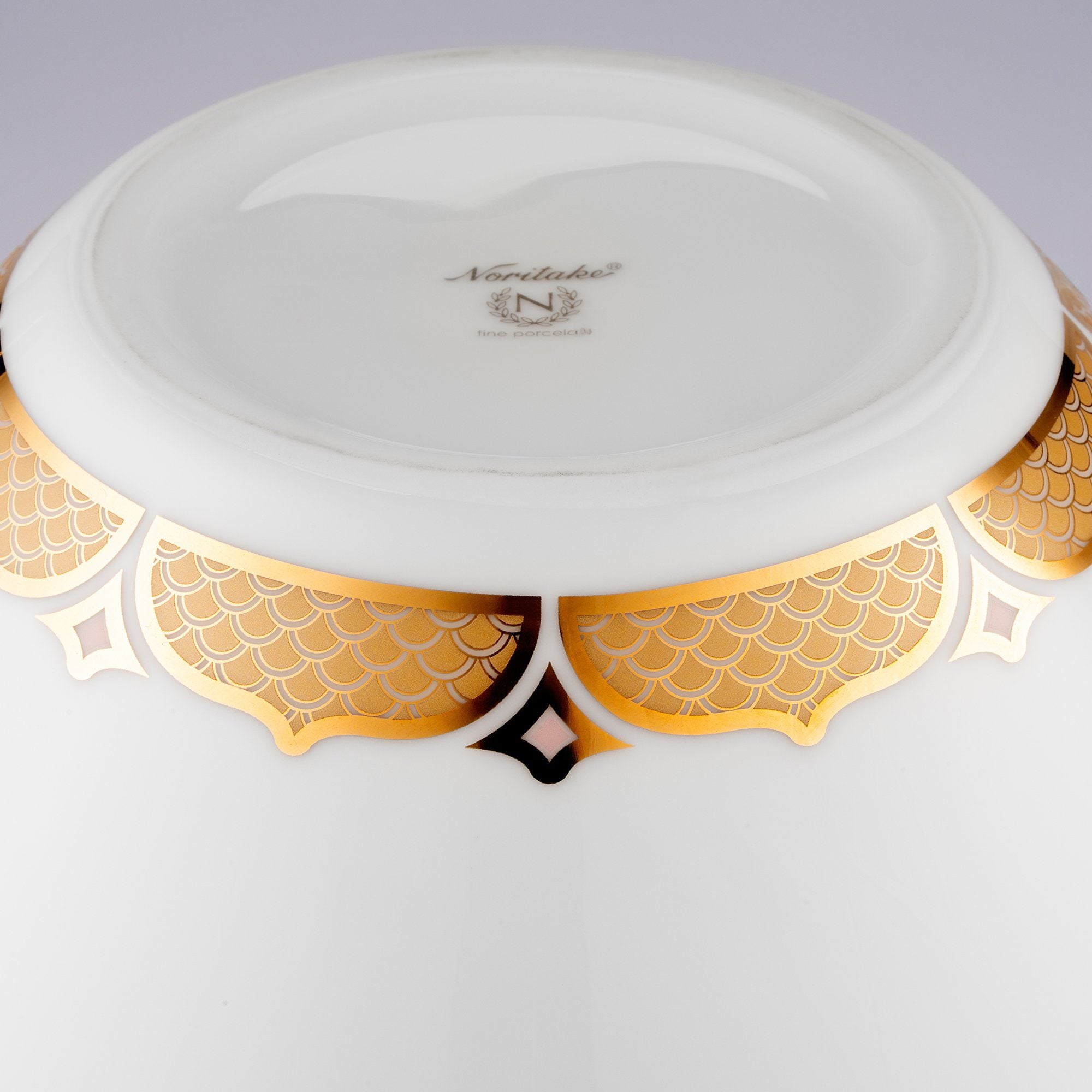  Bình Tài Lộc "Cửu Ngư Vọng Nguyệt" phiên bản giới hạn cao 26.5cm sứ trắng | Flared Vase Limited Collection M-800L - 91151 