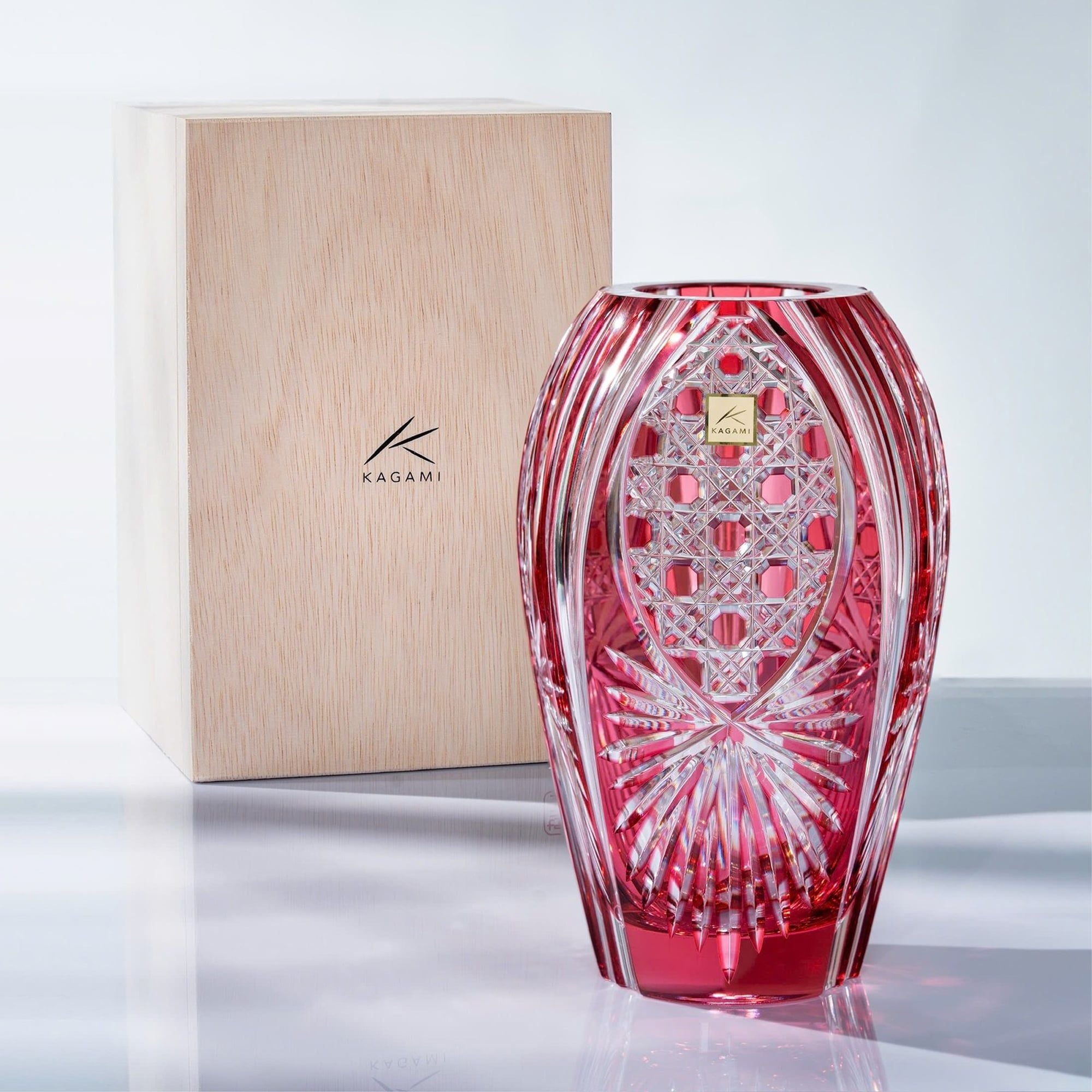 Bình hoa (lọ hoa) pha lê Edo Kiriko 'Octagonal Basket Weave' 20cm màu đỏ | Kagami Crystal F299 - 2674-CAU 