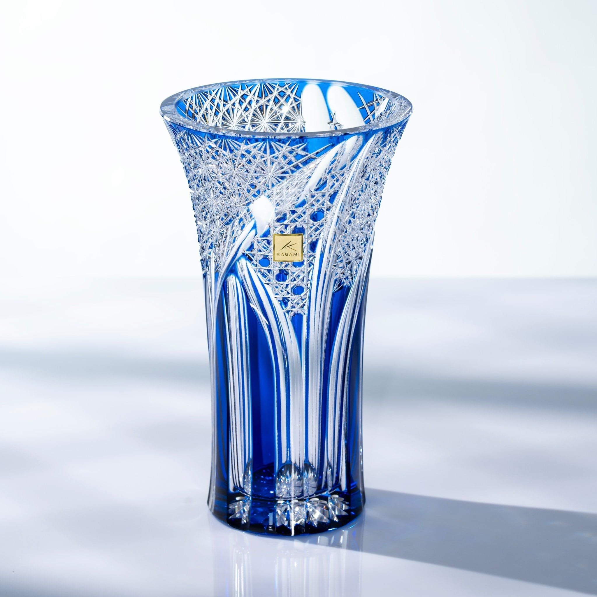  Bình hoa (lọ hoa) pha lê 'Sword Light' 20,6cm màu xanh cobalt được chế tác bởi nghệ nhân Junichi Nabetani | Kagami Crystal F452 - 2911-CCB 