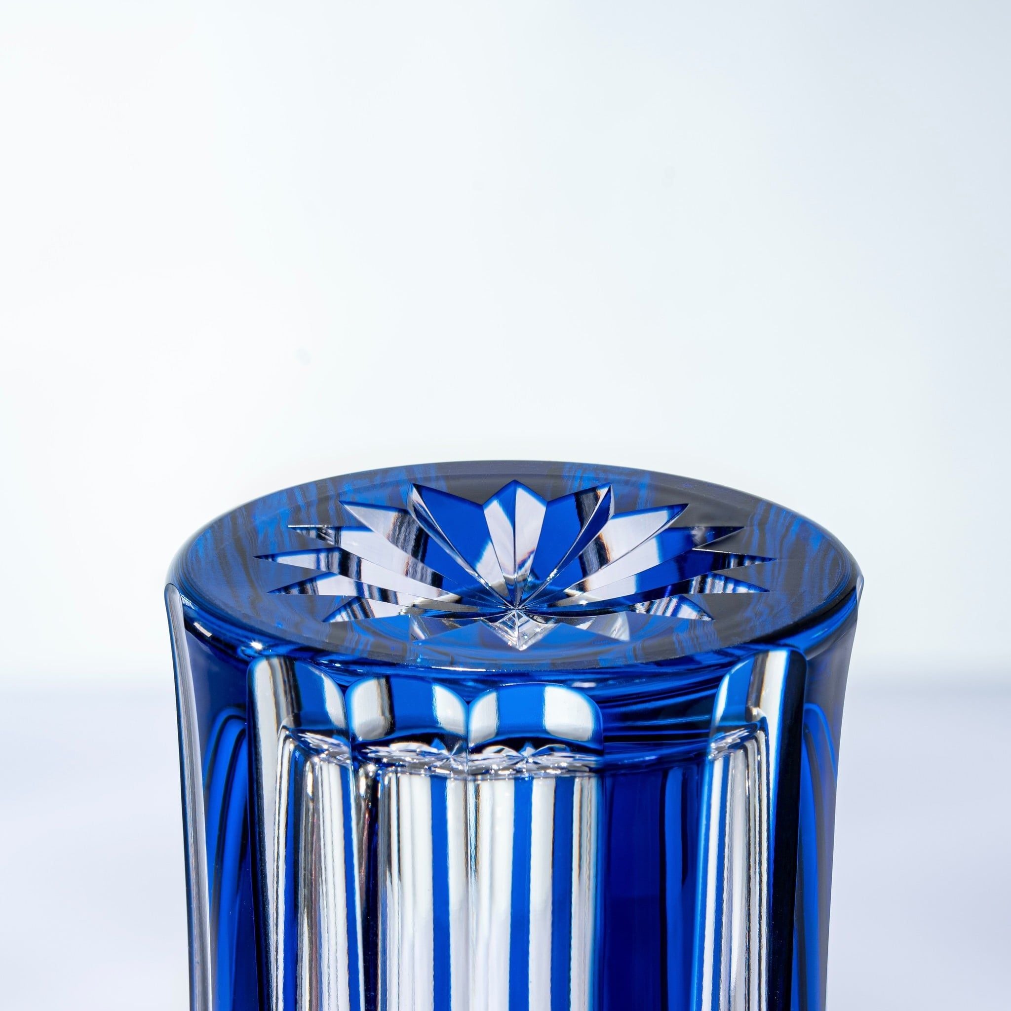  Bình hoa (lọ hoa) pha lê 'Sword Light' 20,6cm màu xanh cobalt được chế tác bởi nghệ nhân Junichi Nabetani | Kagami Crystal F452 - 2911-CCB 