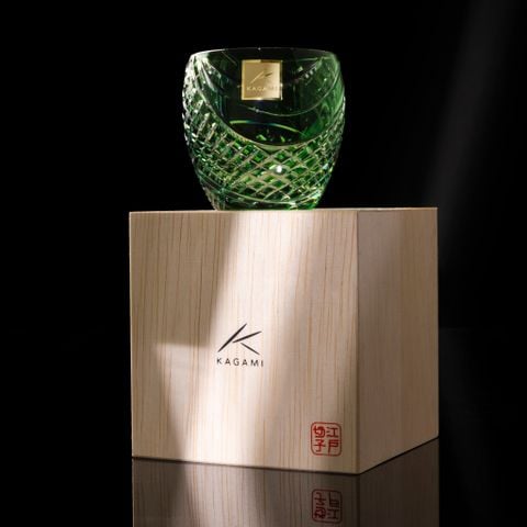  Ly pha lê sake Edo Kiriko “Fish scales strip