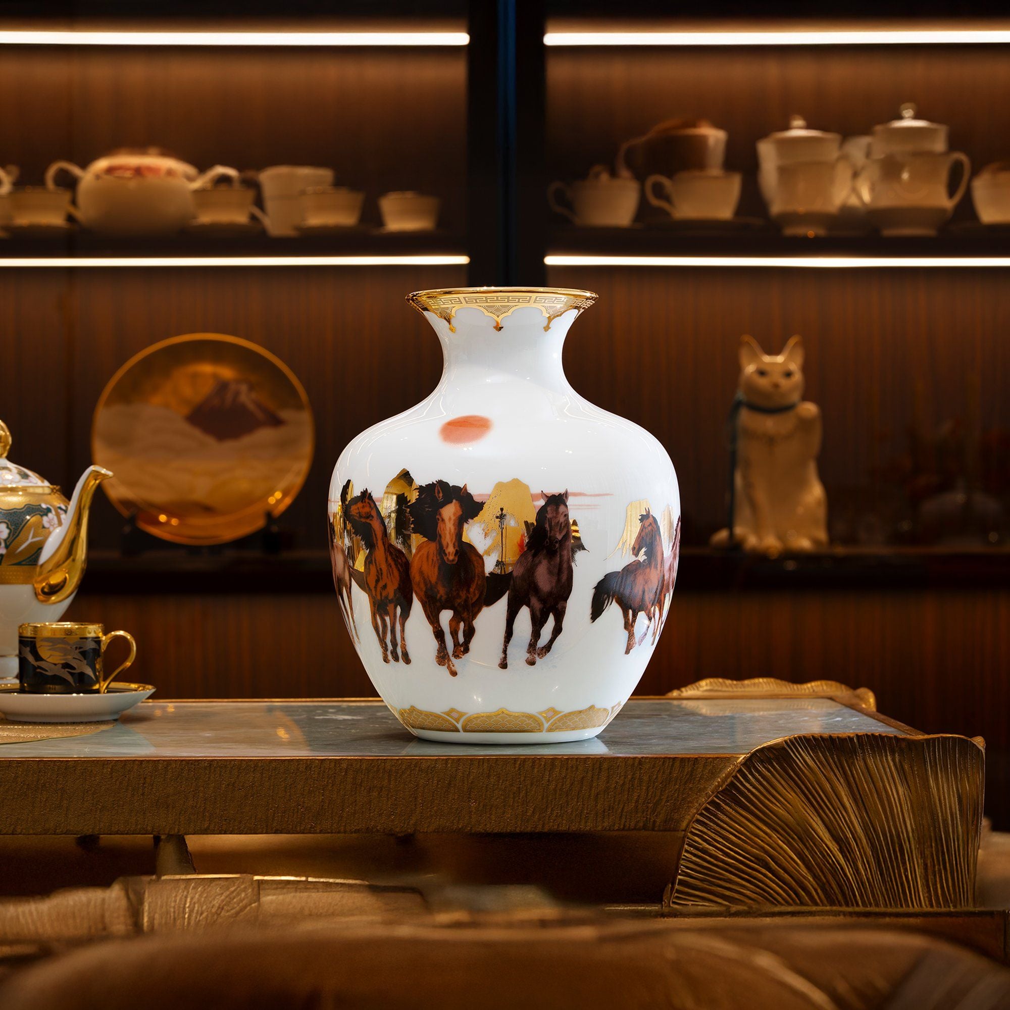  Bình Tài Lộc "Mã Đáo Thành Công" phiên bản giới hạn cao 26cm sứ trắng | Flared Vase Limited Collection M-799L - 91151 