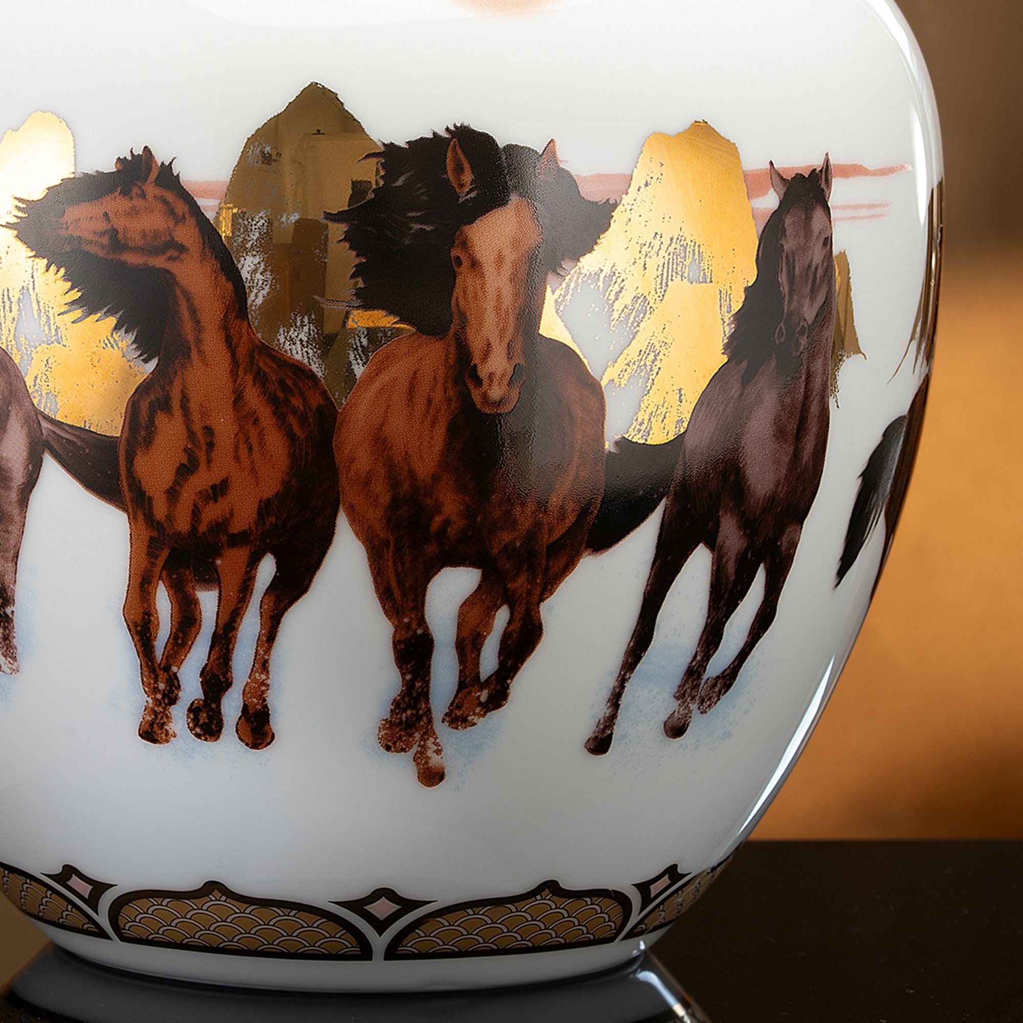  Bình Tài Lộc "Mã Đáo Thành Công" phiên bản giới hạn cao 26cm sứ trắng | Flared Vase Limited Collection M-799L - 91151 