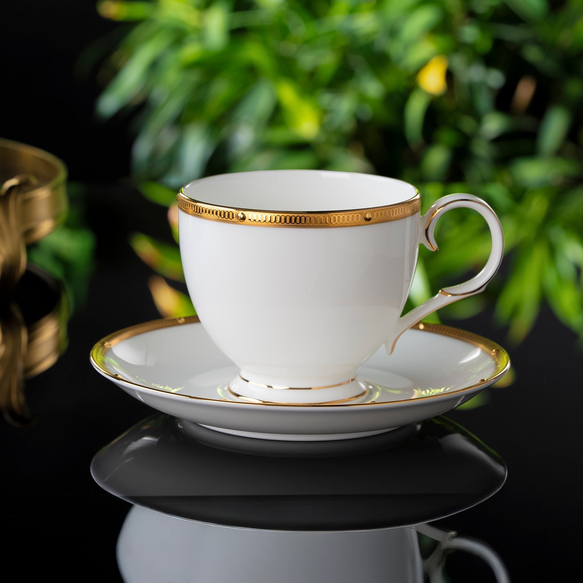  Bộ ấm chén uống trà (ấm 1.150ml, chén 250ml) 15 món sứ xương | Rochelle Gold 4796L - T017A 