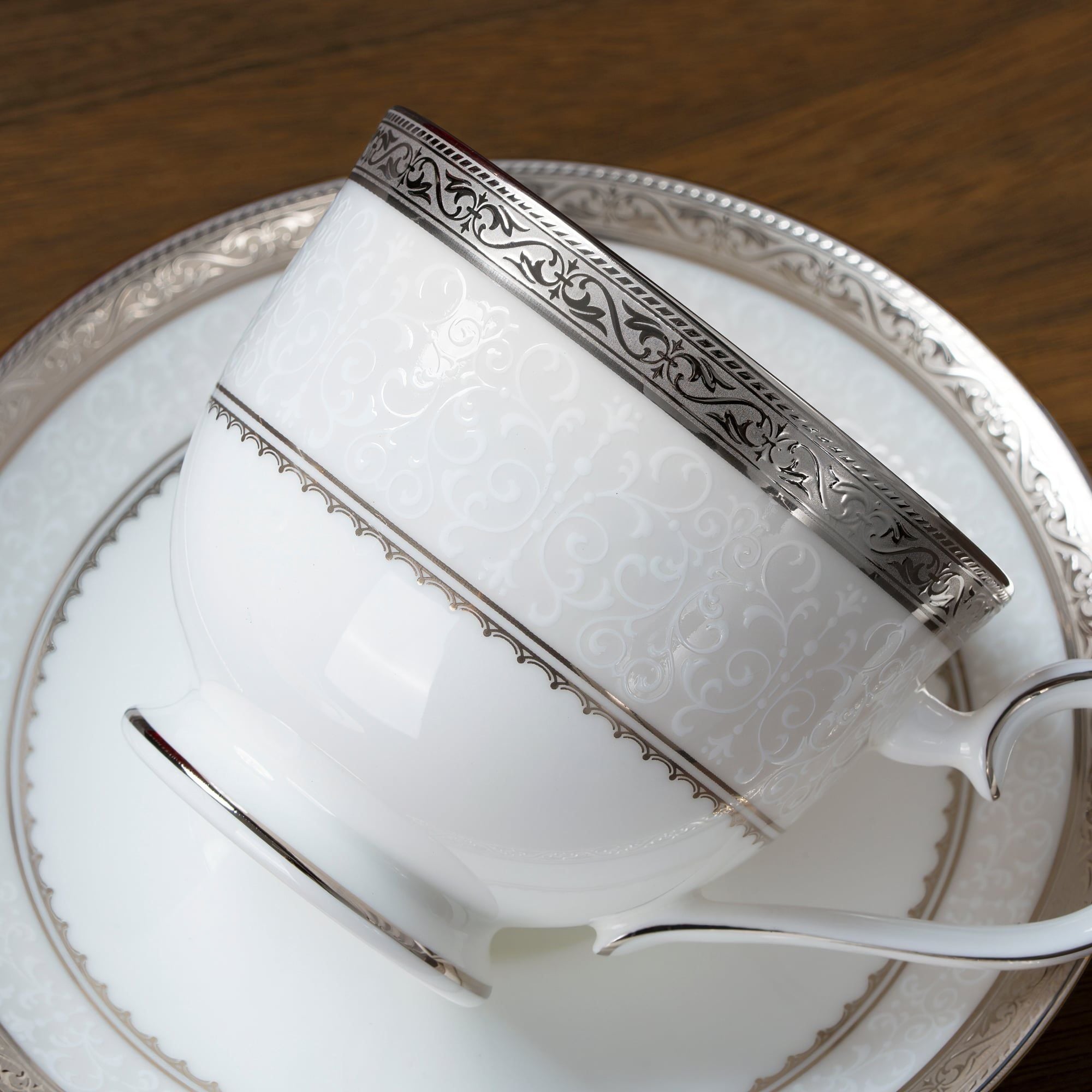  Bộ ấm chén uống trà (ấm 1.300ml, chén 230ml) 15 món sứ xương | Odessa Platinum 4875L - T017A 