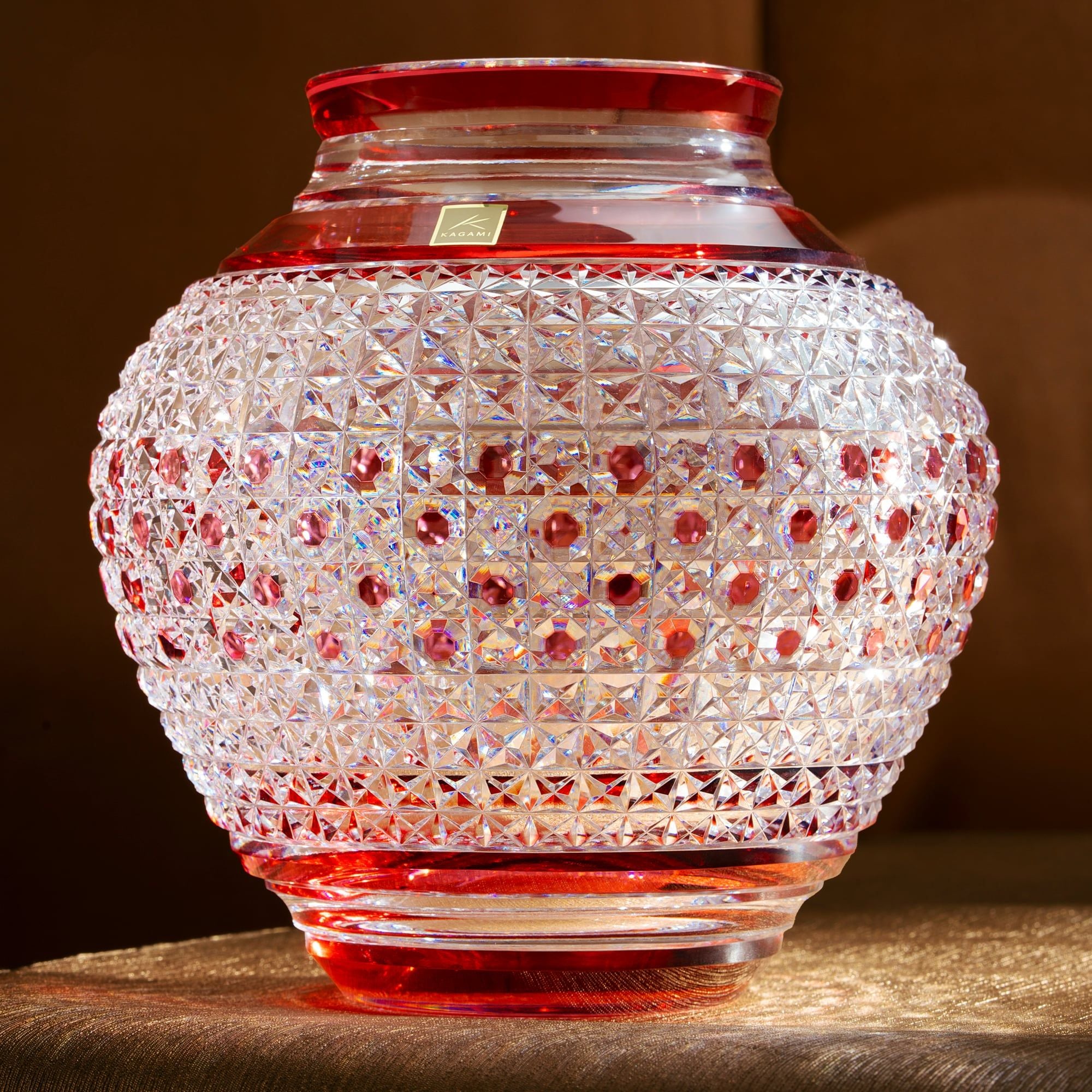  Bình hoa (lọ hoa) pha lê Edo Kiriko 'Hemp Leaf & Octagonal Basketweave' 20cm thân bầu màu đỏ | Kagami Crystal F475 - 2314-CAU 