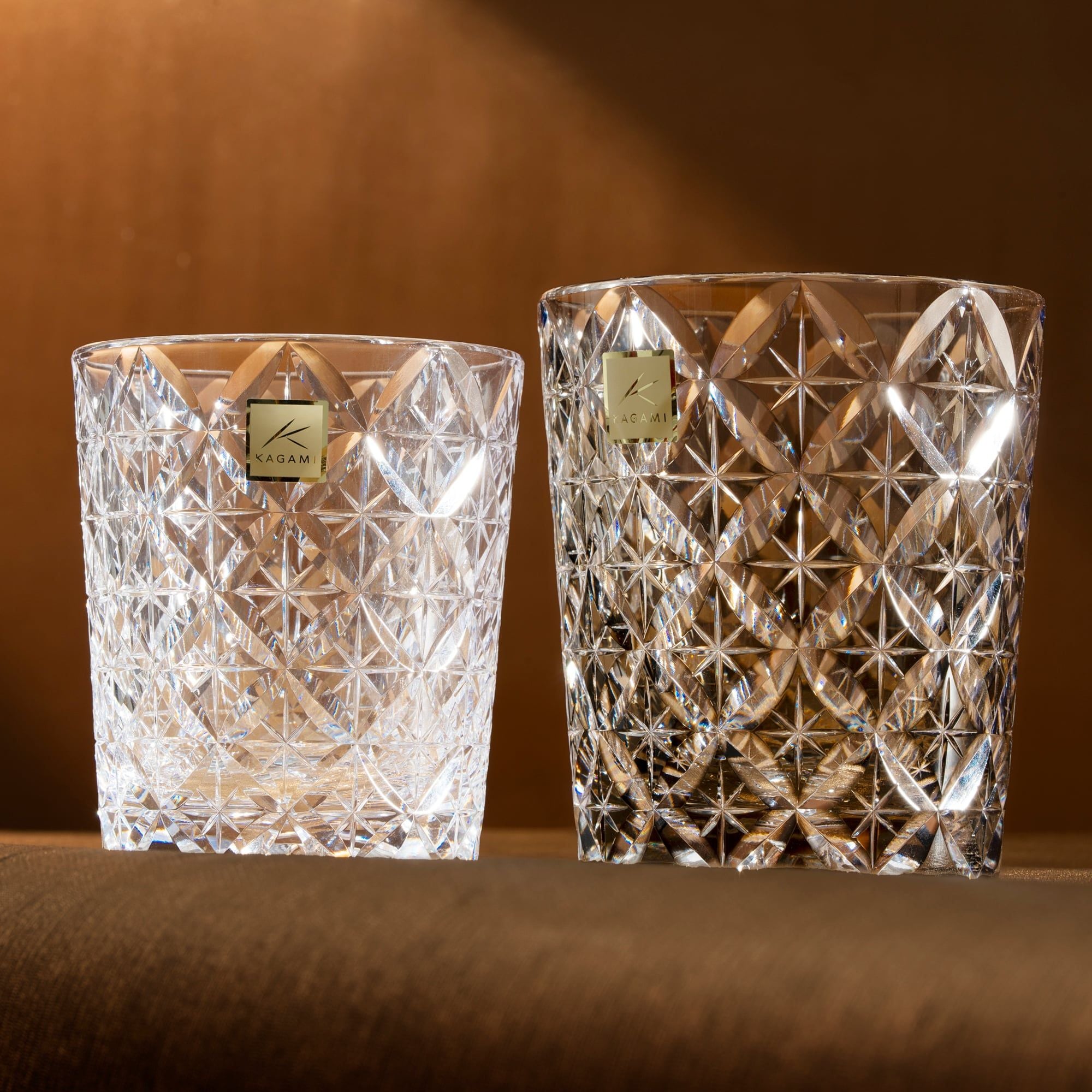  Ly pha lê rock glass họa tiết Edo Kiriko 'Shihou' 250ml màu trà được chế tác bởi nghệ nhân Satoshi Nabeya | Kagami Crystal T748 - 2834-BLK 
