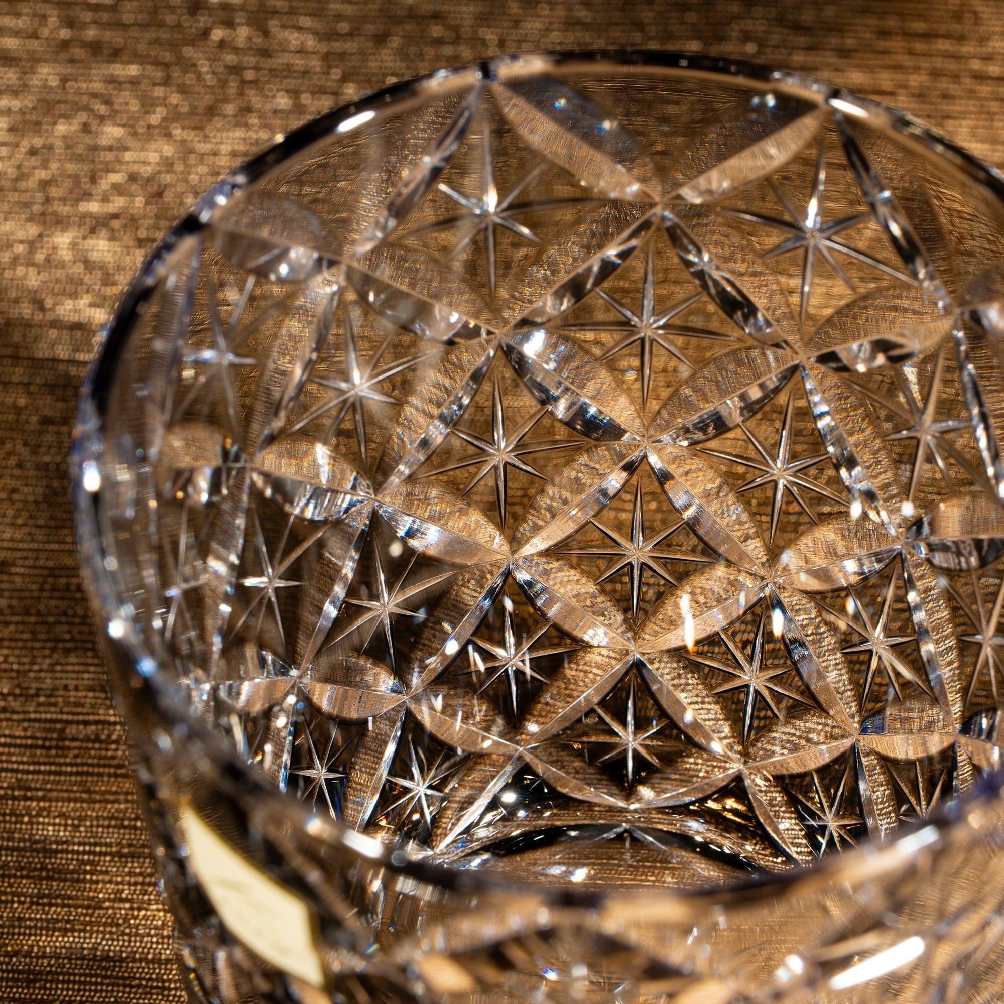  Ly pha lê rock glass họa tiết Edo Kiriko 'Shihou' 250ml màu trà được chế tác bởi nghệ nhân Satoshi Nabeya | Kagami Crystal T748 - 2834-BLK 