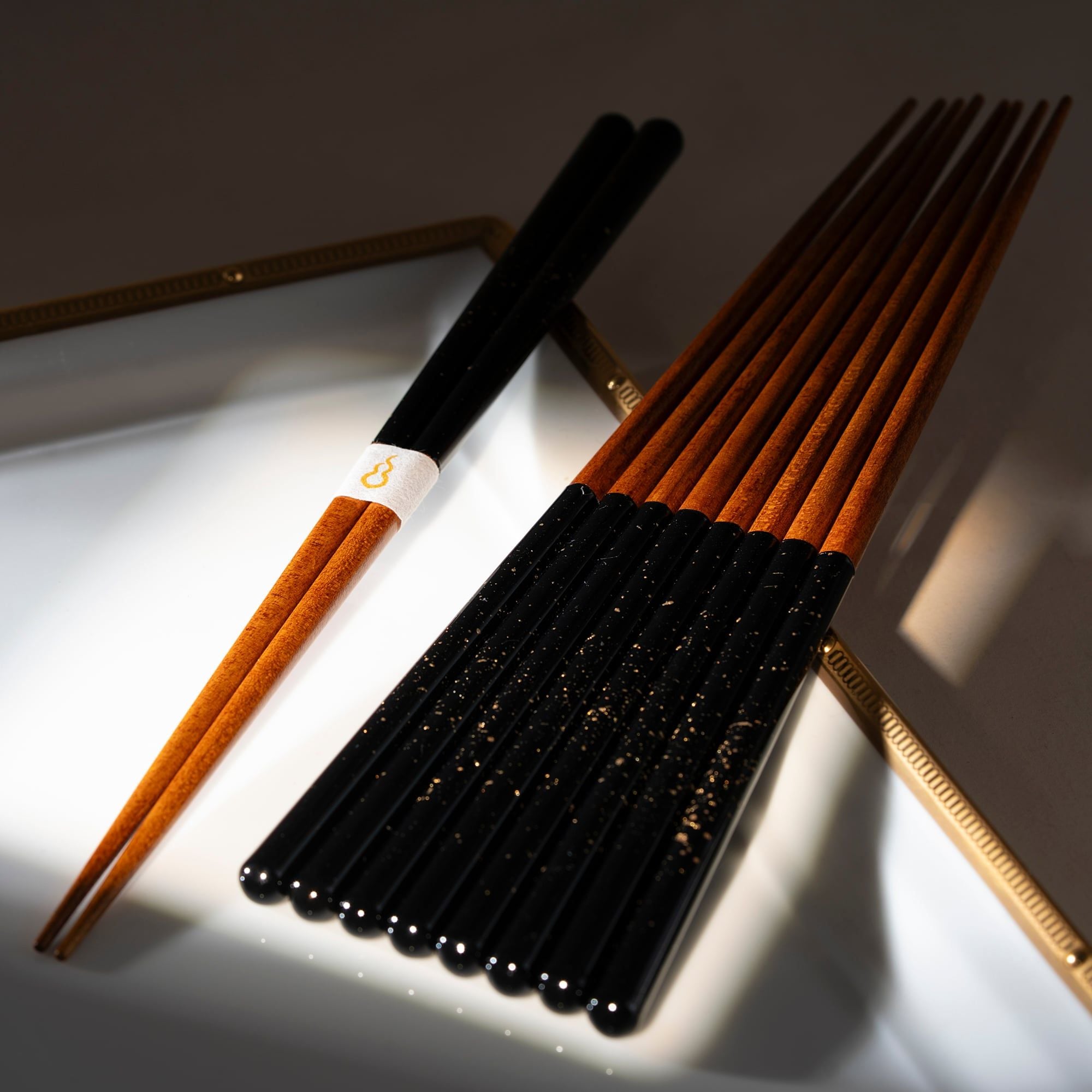  Bộ 05 đôi đũa gỗ Nhật Kin Chirashi sơn mài đen hạt vàng 23.5cm | Hyozaemon Chopstick 1115 - ST-128HG5 