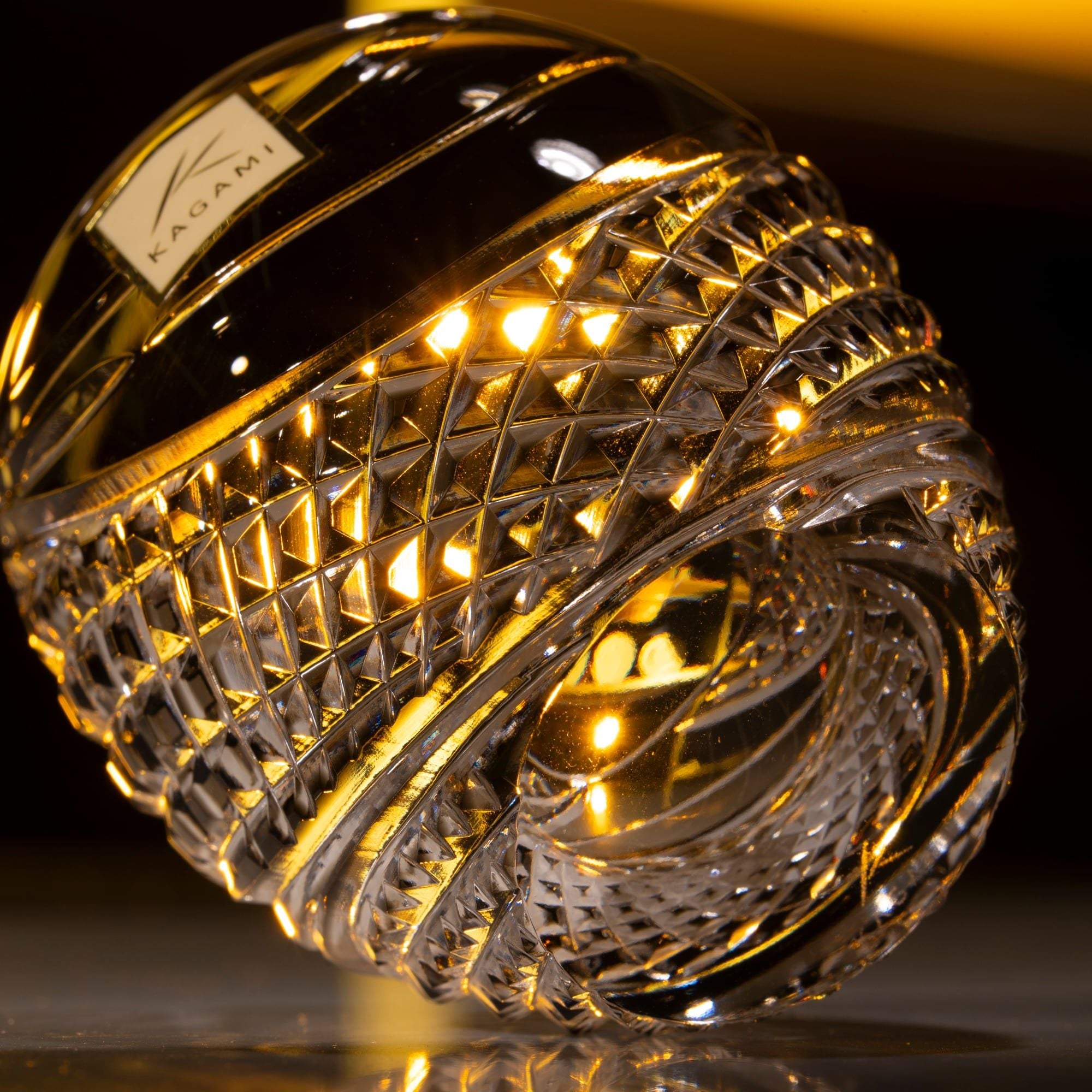  Ly pha lê sake Edo Kiriko “Fish scales strip" 80ml màu trà | Kagami Crystal T535 - 2044-BLK 
