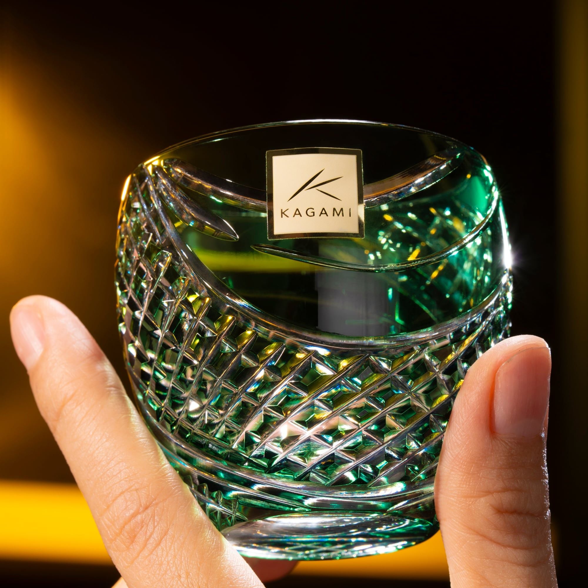  Ly pha lê sake Edo Kiriko “Fish scales strip" 80ml màu xanh lá | Kagami Crystal T535 - 2044-CGR 