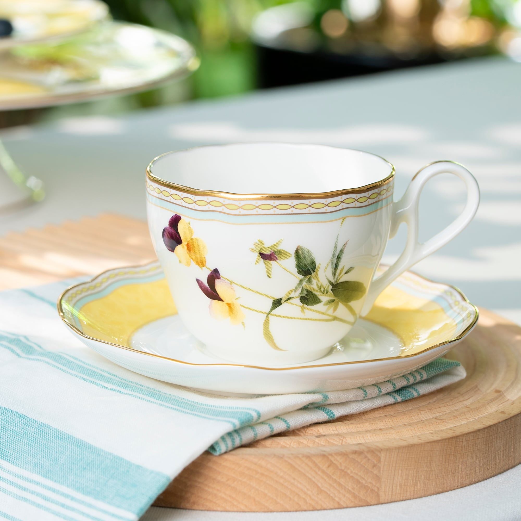  Bộ ấm chén uống trà 13 món (ấm 600ml, tách 250ml) sứ xương | Harvest Dream 4989L - T014M 