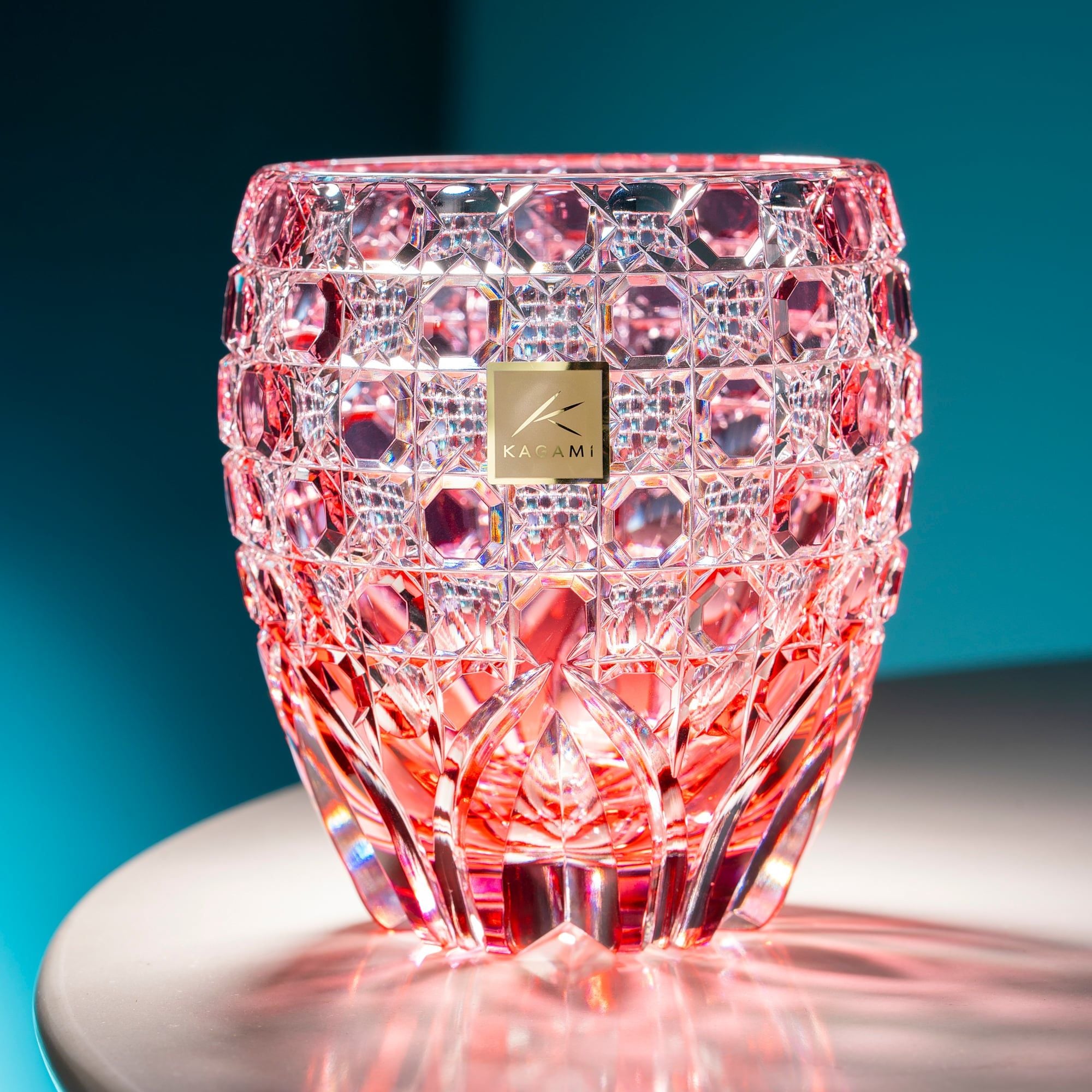  Ly pha lê rock glass họa tiết Edo Kiriko 'Saika' 300ml màu đỏ được chế tác bởi nghệ nhân Junichi Nabeya | Kagami T792 - 3012-CAU 