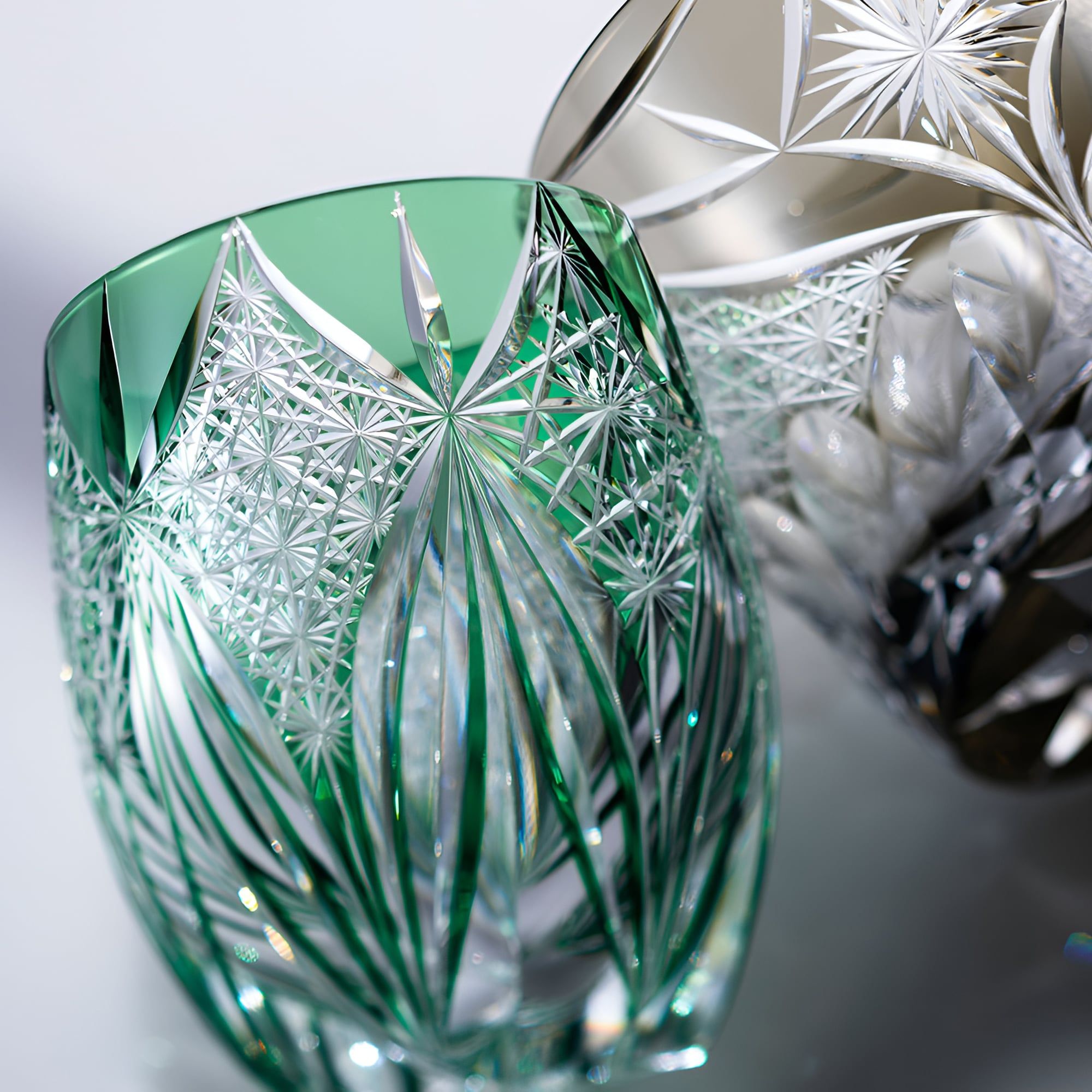  Ly pha lê rock glass họa tiết Edo Kiriko 'Subaru' 320ml màu xanh lá được chế tác bởi nghệ nhân Tatsuya Nemoto | Kagami Crystal T428 - 3006-CGR 