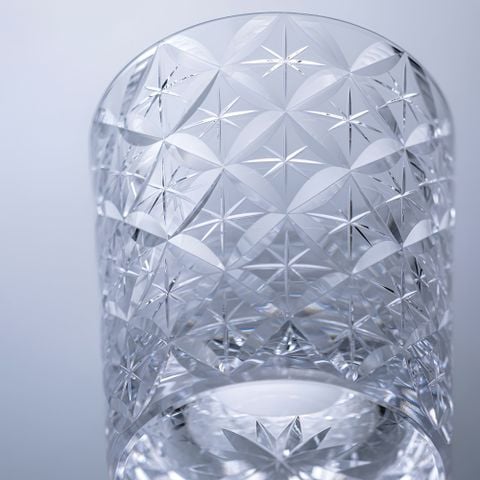  Ly pha lê rock glass họa tiết Edo Kiriko 'Shippo' 250ml được chế tác bởi nghệ nhân Satoshi Nabeya | Kagami Crystal T748 - 2834 