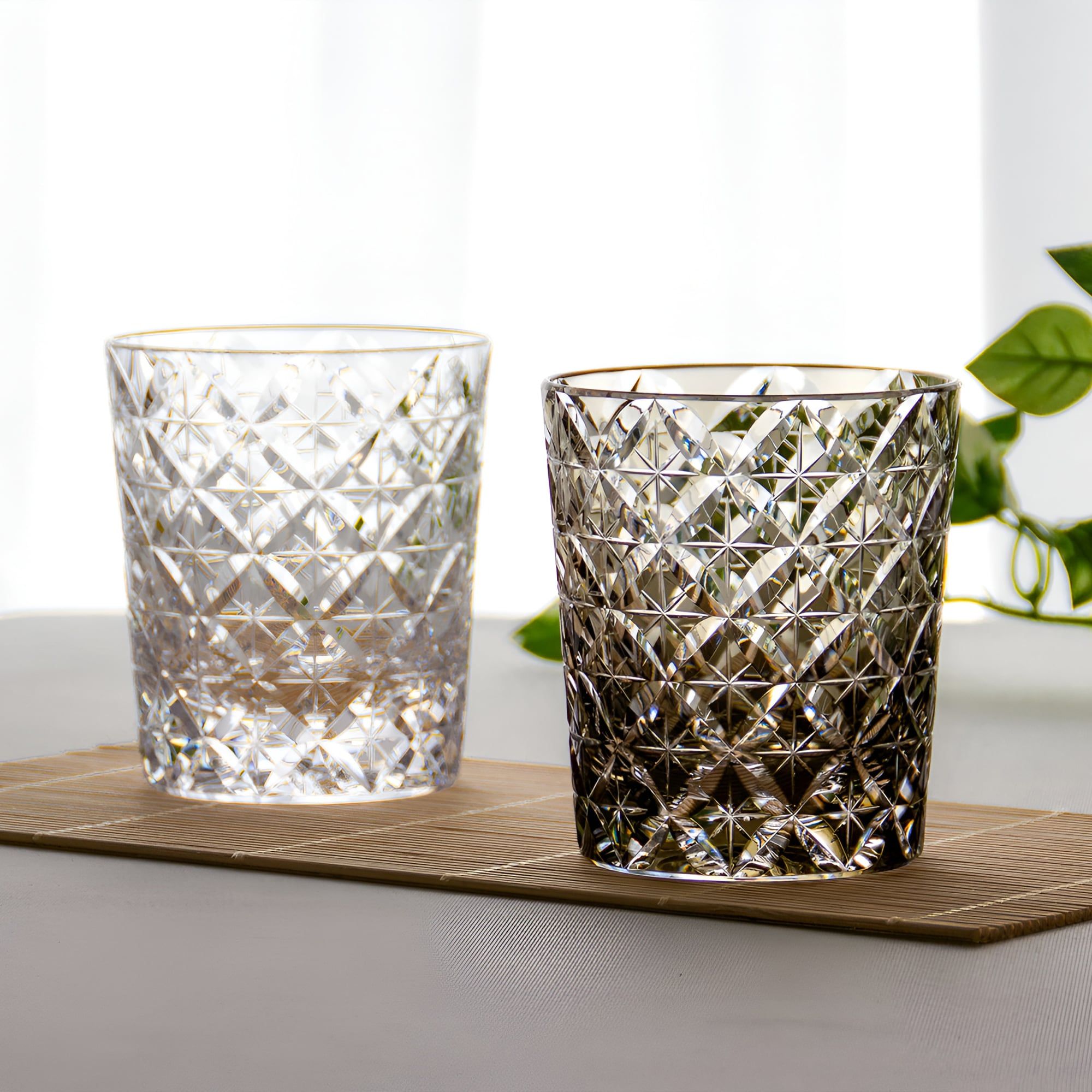  Ly pha lê rock glass họa tiết Edo Kiriko 'Shippo' 250ml màu trà được chế tác bởi nghệ nhân Satoshi Nabeya | Kagami Crystal T748 - 2834-BLK 