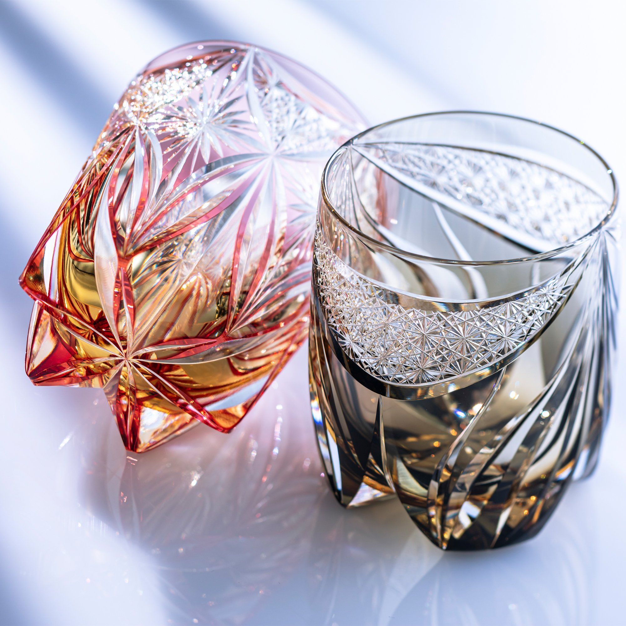  Ly pha lê rock glass họa tiết Edo Kiriko (Toranomai) 330ml màu trà được chế tác bởi nghệ nhân Tatsuya Nemoto | Kagami T754 - 3004-WUK 