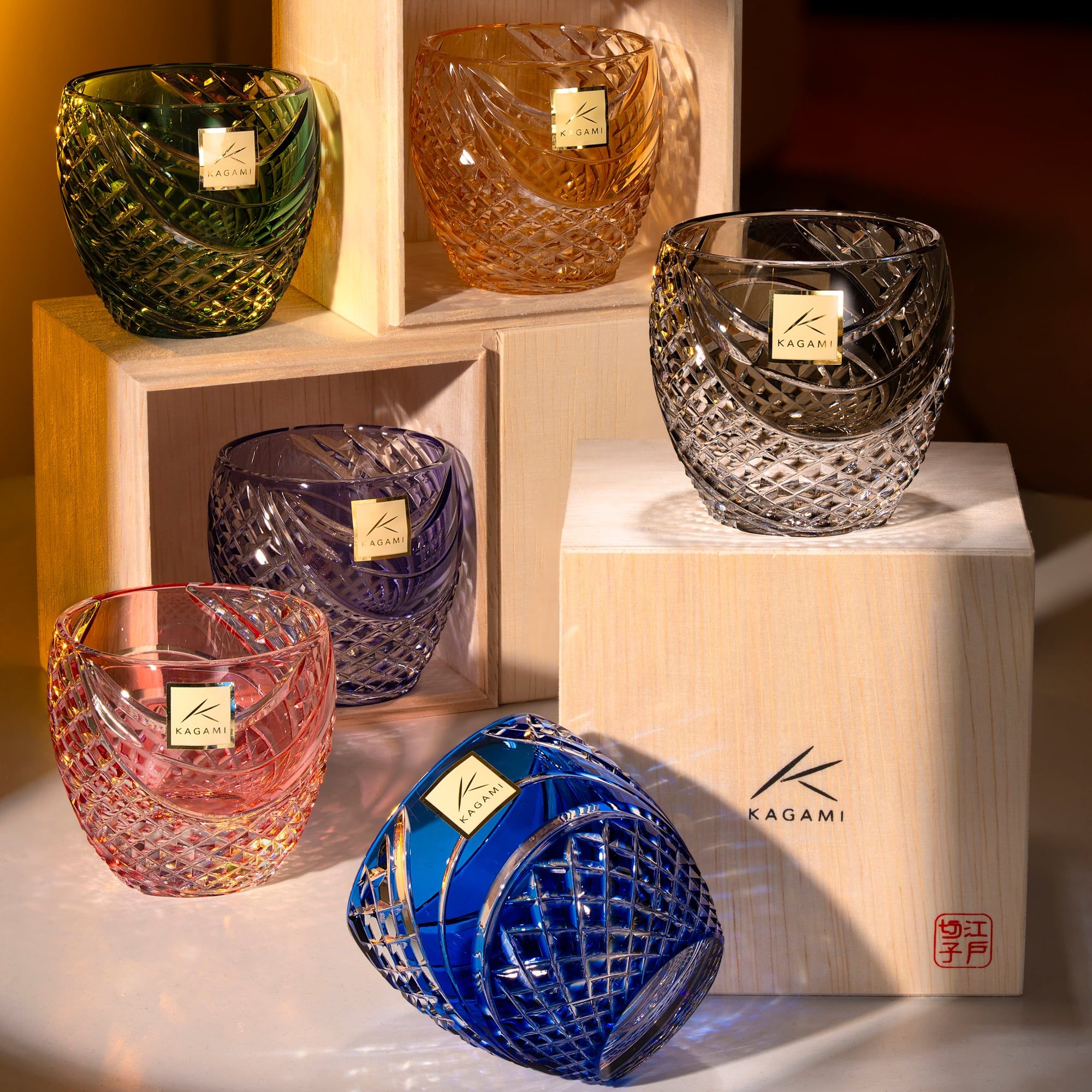  Ly pha lê sake Edo Kiriko “Fish scales strip" 80ml màu đỏ | Kagami Crystal T535 - 2044-CAU 