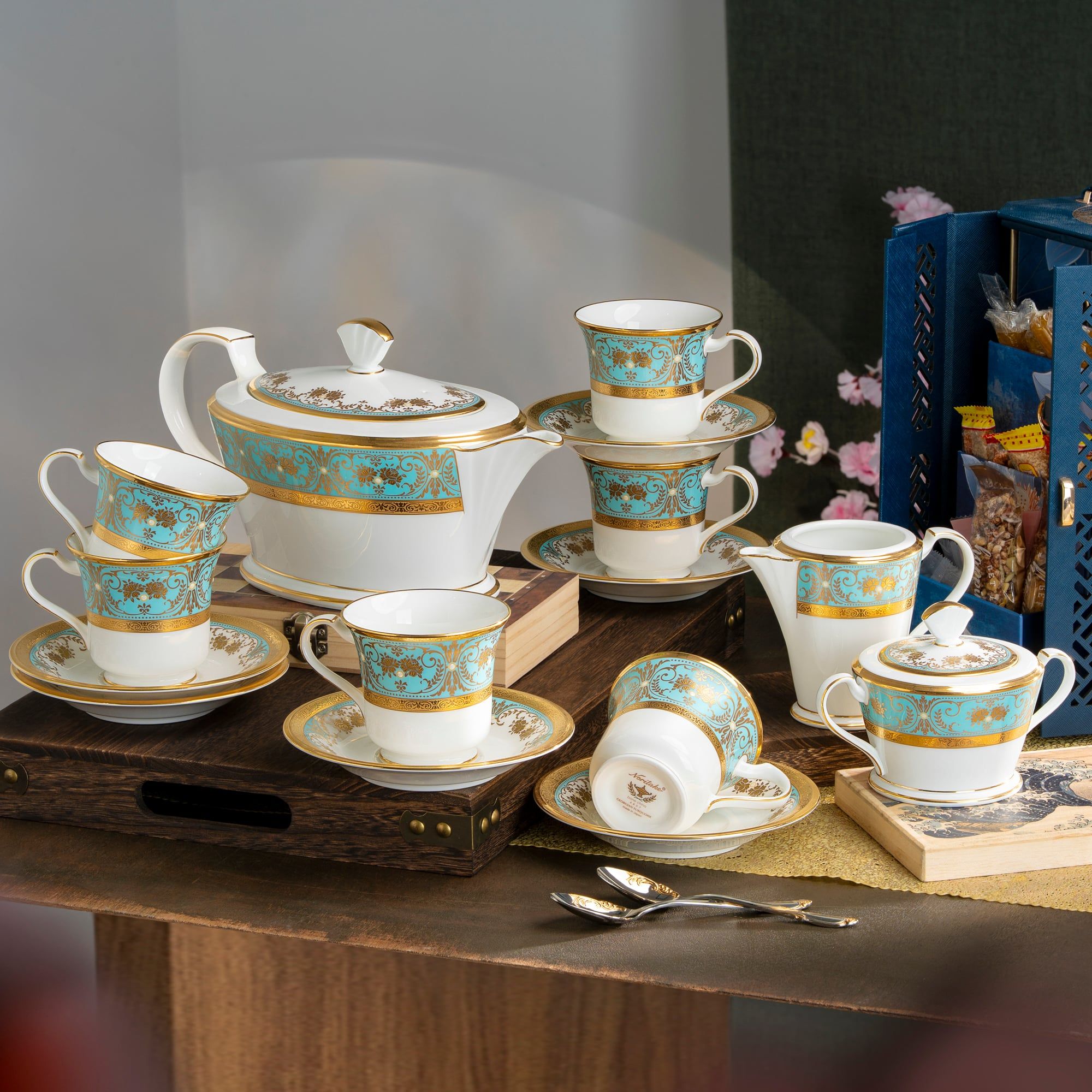  Bộ ấm chén uống trà (ấm 1.440ml, chén 220ml) 15 món sứ xương Nhật Bản | Georgian Turquoise 4857J - T017L 