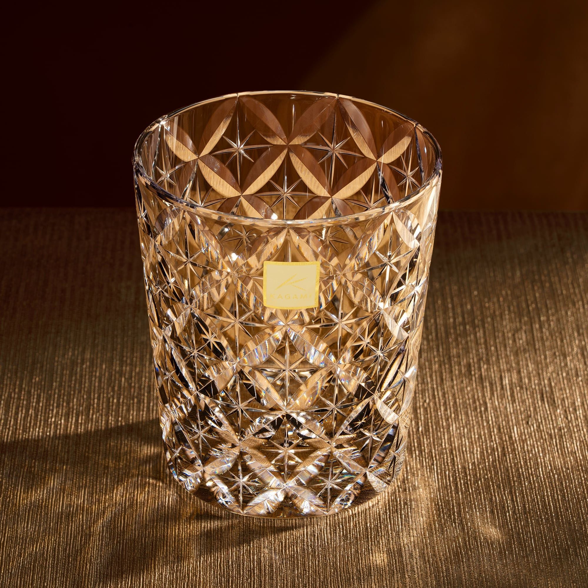  Ly pha lê rock glass họa tiết Edo Kiriko 'Shihou' 250ml màu trà được chế tác bởi nghệ nhân Satoshi Nabeya | Kagami Crystal T748 - 2834-BLK 