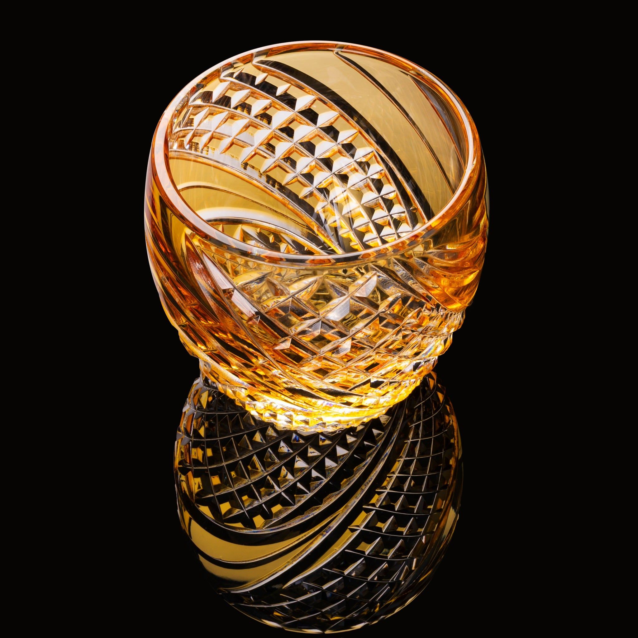  Ly pha lê sake Edo Kiriko “Fish scales strip" 80ml màu vàng | Kagami Crystal T535 - 2044-CUM 