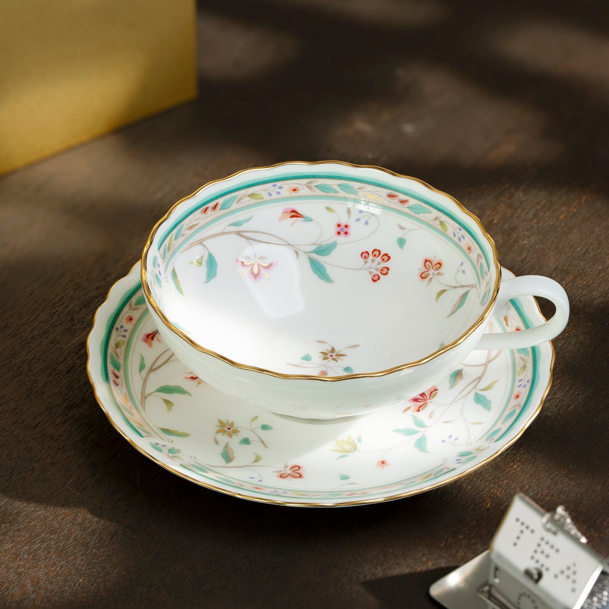  Bộ ấm chén uống trà (ấm 960ml, chén 180ml) 15 món sứ xương | Hana Sarasa 4409L - T017L 