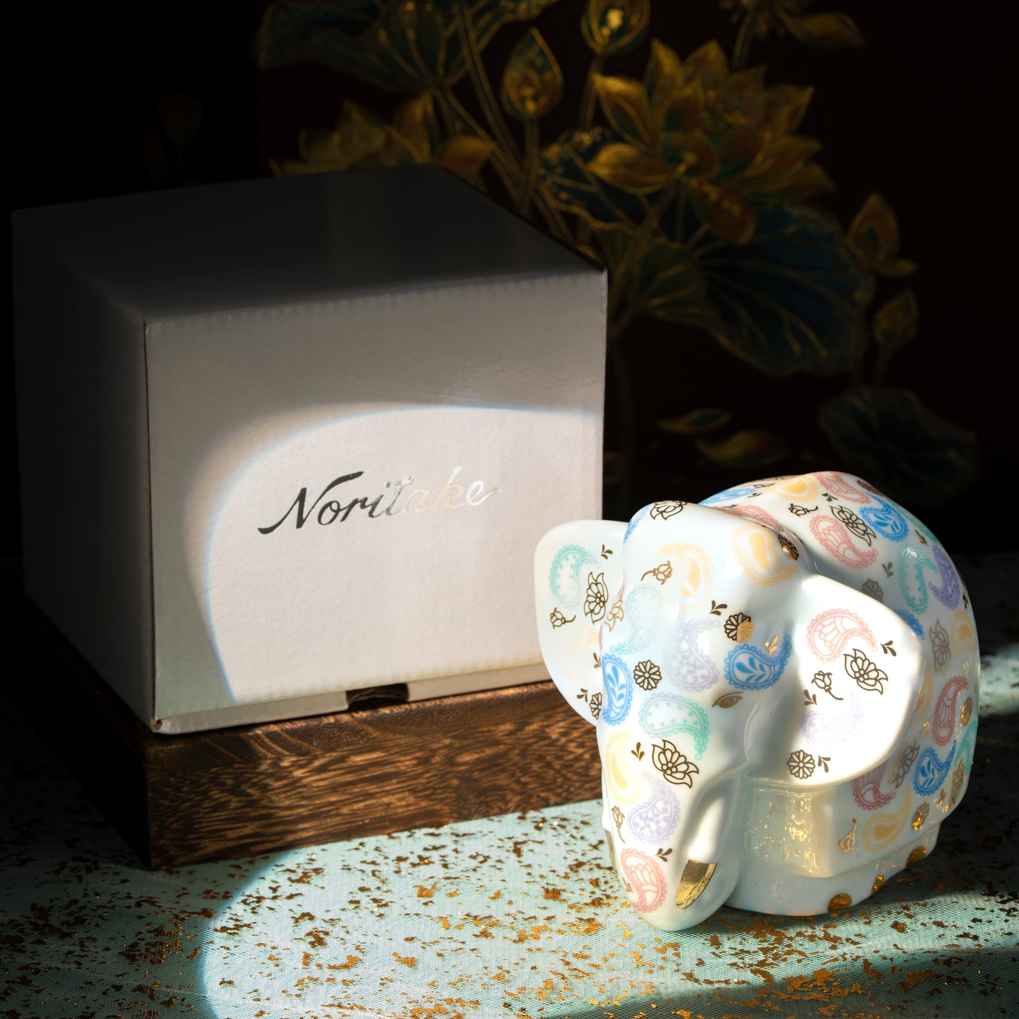  Tượng voi Như Ý sứ trắng cao cấp họa tiết Paisley  | Tea Canister Elephant M-692L - T91379K 