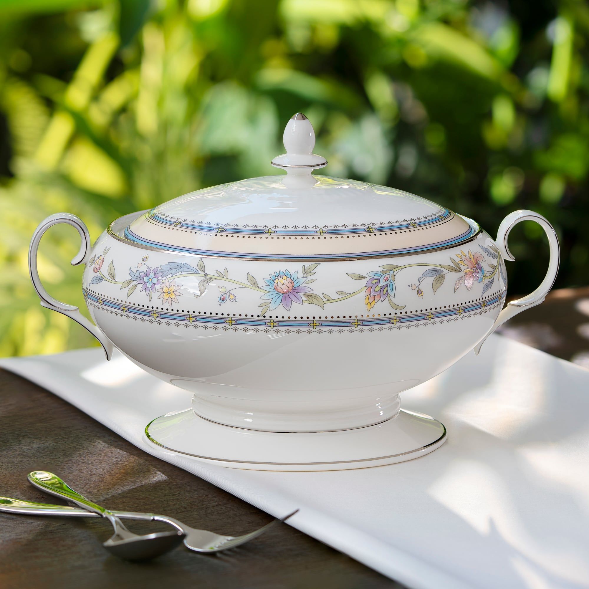  Bộ đĩa ăn kiểu Âu 22 món (cho 6 người) sứ xương | Jardin Fleuri 4910L - D024AN 