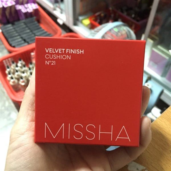 MISSHA_Phấn Nước Mỏng Mịn Lâu Trôi Velvet Finish Cushion SPF50 PA+++ Hộp Đỏ #21 Light Beige 15G