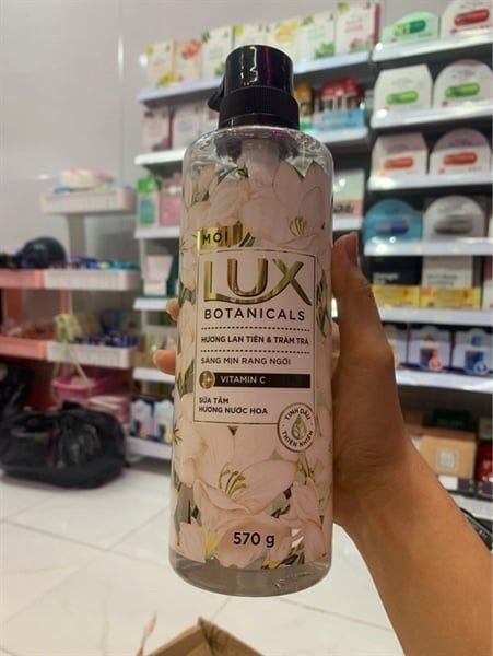 LUX_Sữa Tắm Botanicals Hương Lan Tiên & Tràm Trà 570g