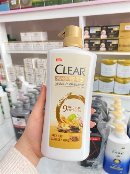 Clear _Dầu Gội Sạch Gàu Thảo Dược Cổ Truyền 630g