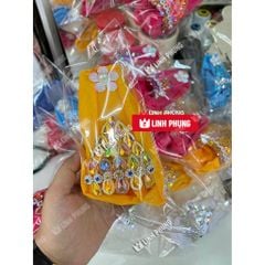 Mão Bà Quan Âm mẫu hột đá (không áo) - dành cho tượng cao 30cm ni18cm