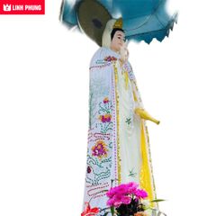 Áo Choàng Mẹ Quan Âm núi Bà Đen Tây Ninh ngay bậc thang kích thước 2m